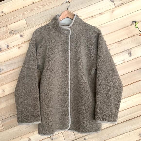COPY - VELVET by Graham & Spencer Reversible Lux Sherpa Coat, Size XS, Like New… - Picture 3 of 10
